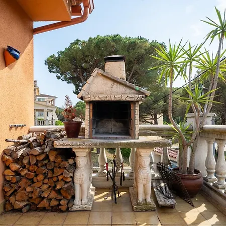 Hauzify I Casa Gramoia Holiday home Bufaganas